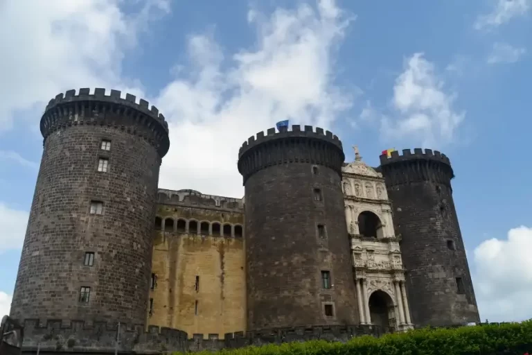maschio angioino