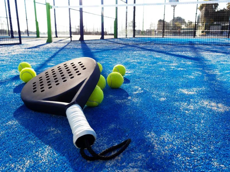 Campi di padel aperti sabato e domenica a Napoli e provincia