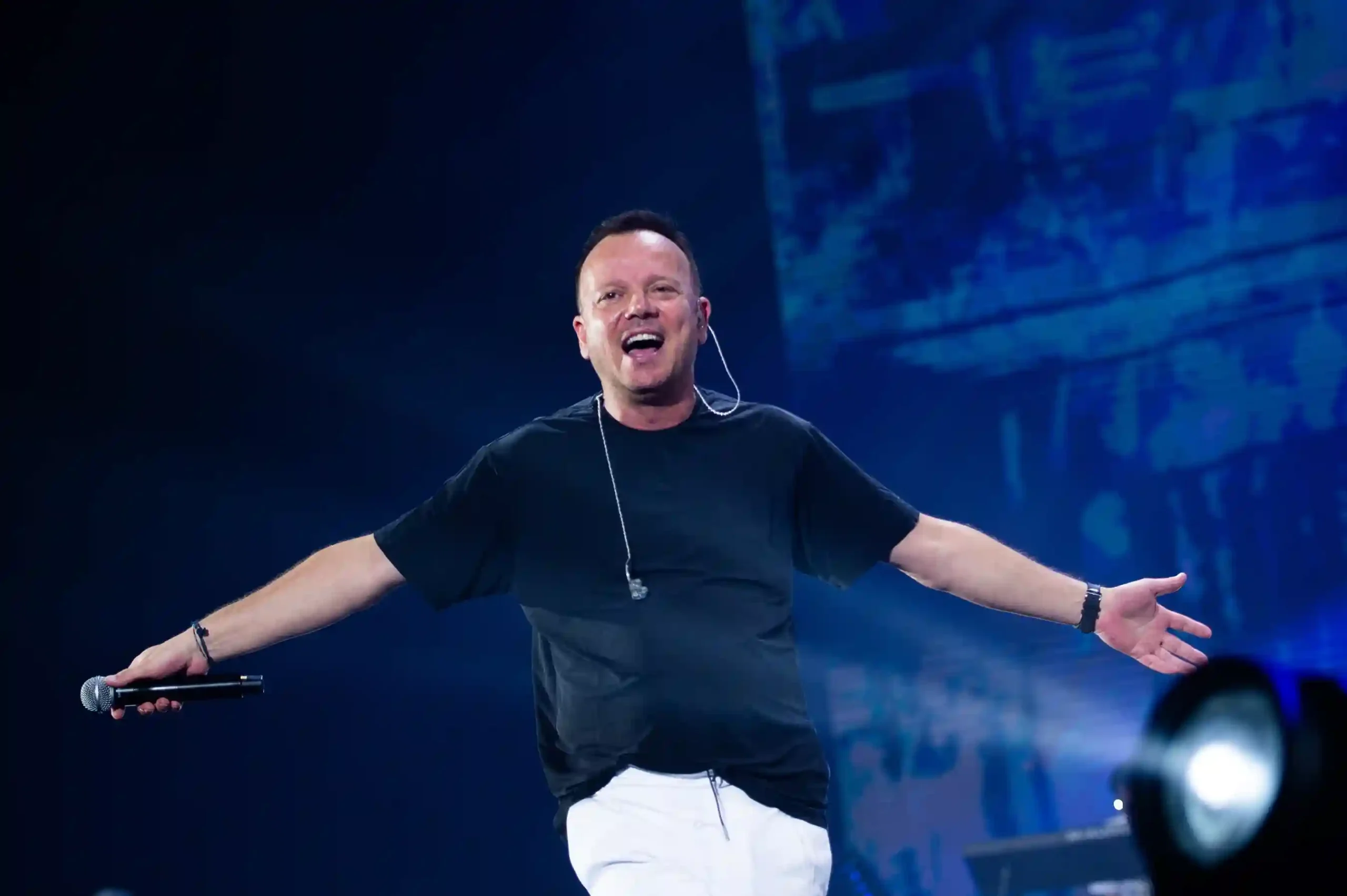 Gigi D’Alessio alla Reggia di Caserta 2026: date, biglietti e cosa fare