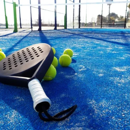 Campi di padel aperti sabato e domenica a Napoli e provincia