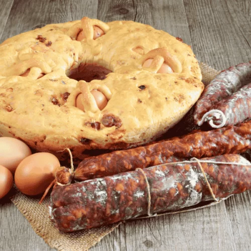Piatti tipici pasquali napoletani: ecco cosa mangiare a Pasqua e Pasquetta