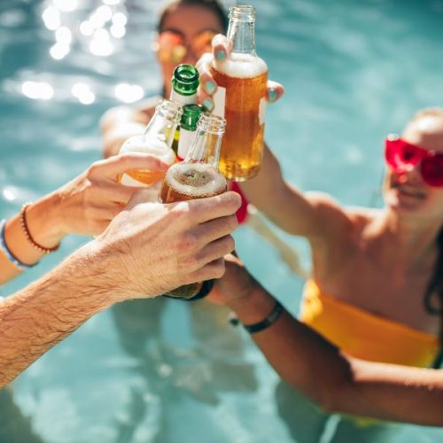 feste in piscina e in spiaggia a napoli e dintorni