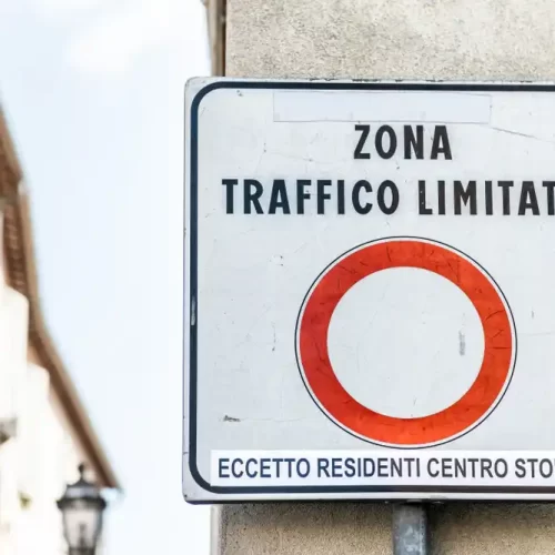 Quali sono gli orari delle zone ztl a Napoli