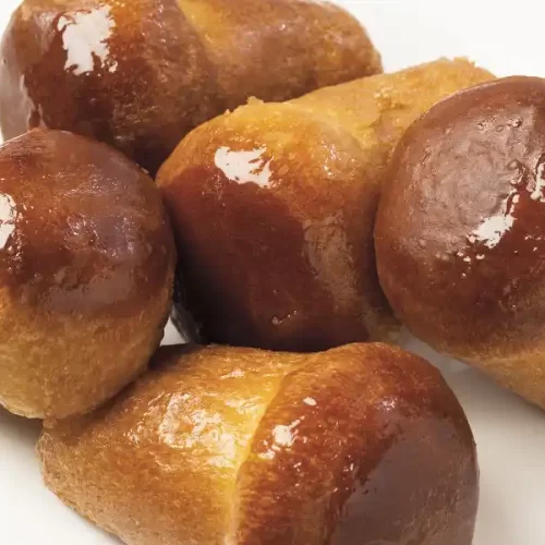 Chi ha inventato il babà? Origine e storia del Babà: dalla Polonia a Napoli